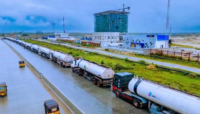 Dangote Refinery Secures $1 Billion Underwriting Ahead of Planned $5 Billion IPO
