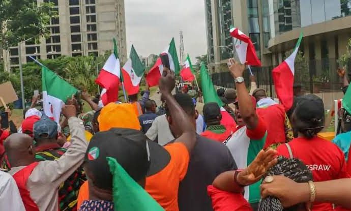 Public Servants Threaten Three-Day Warning Strike Over Fuel Prices, Wages