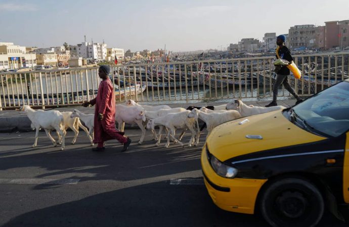 Senegal Targets December Deal on Debt Restructuring