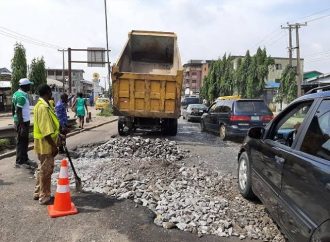 Sanwo-Olu Orders Immediate Repairs of Damaged Lagos Roads-monafrika