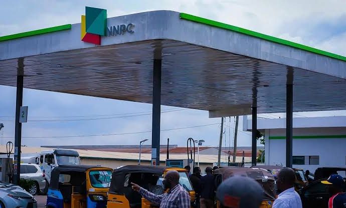 Labour, Opposition Fault FG’s 30-Day Fuel Discount, Demand Deeper Price Cuts
